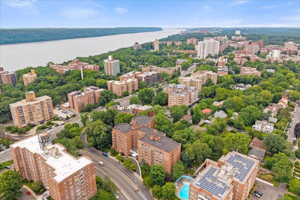 629 Kappock Street #2A, Bronx, NY 10463